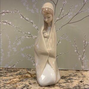 Retired Lladro Mother with Child Madonna Mary Figurine #4636 Vintage Religious